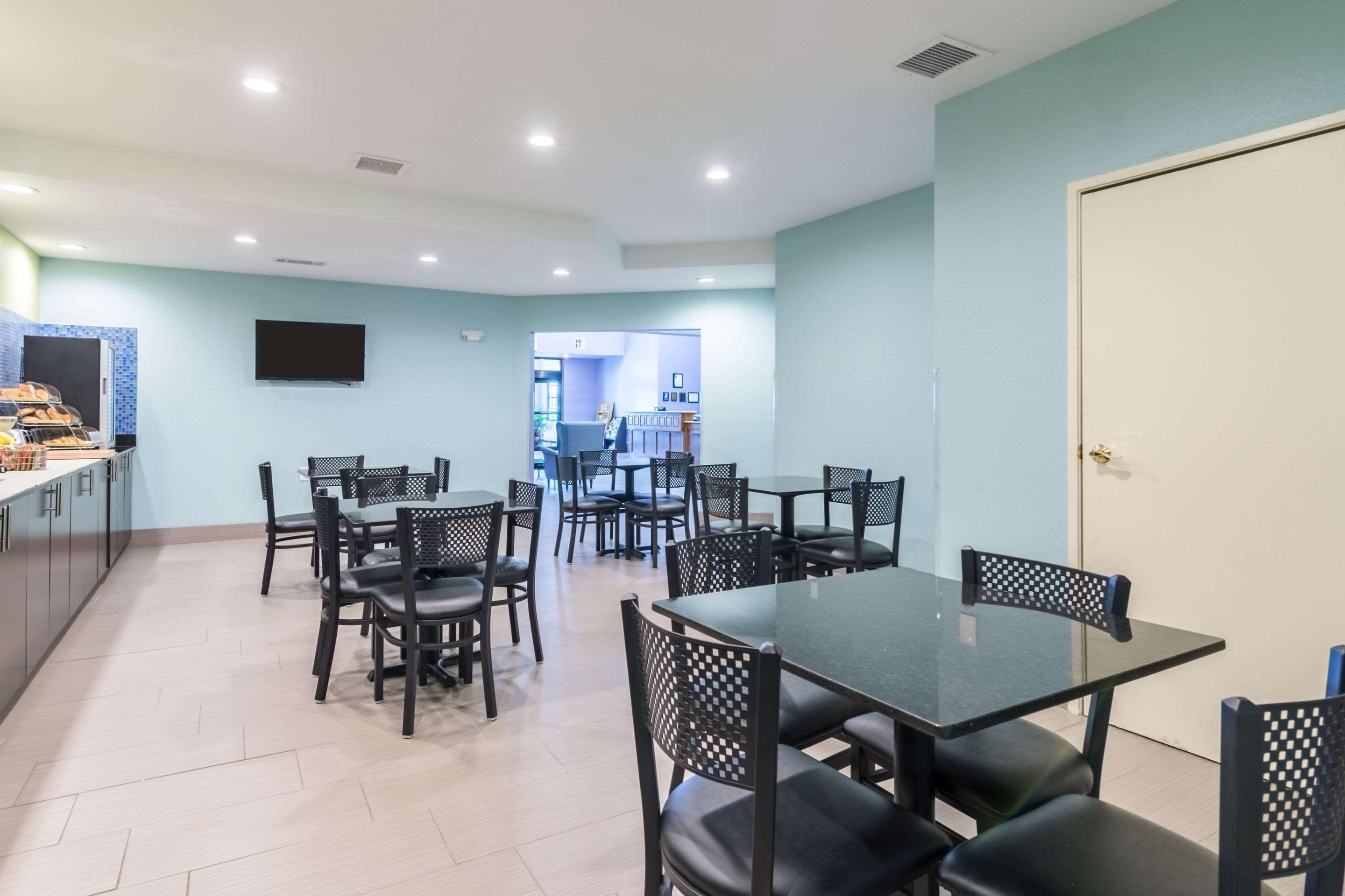 Quality Inn & Suites Of Alma - Northeast From Fort Smith מראה חיצוני תמונה